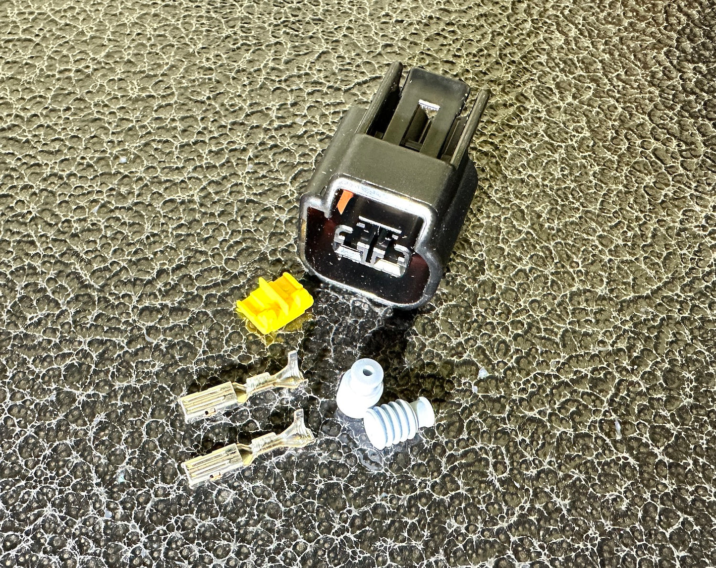 Coyote Crank Sensor Connector 2 Pin
