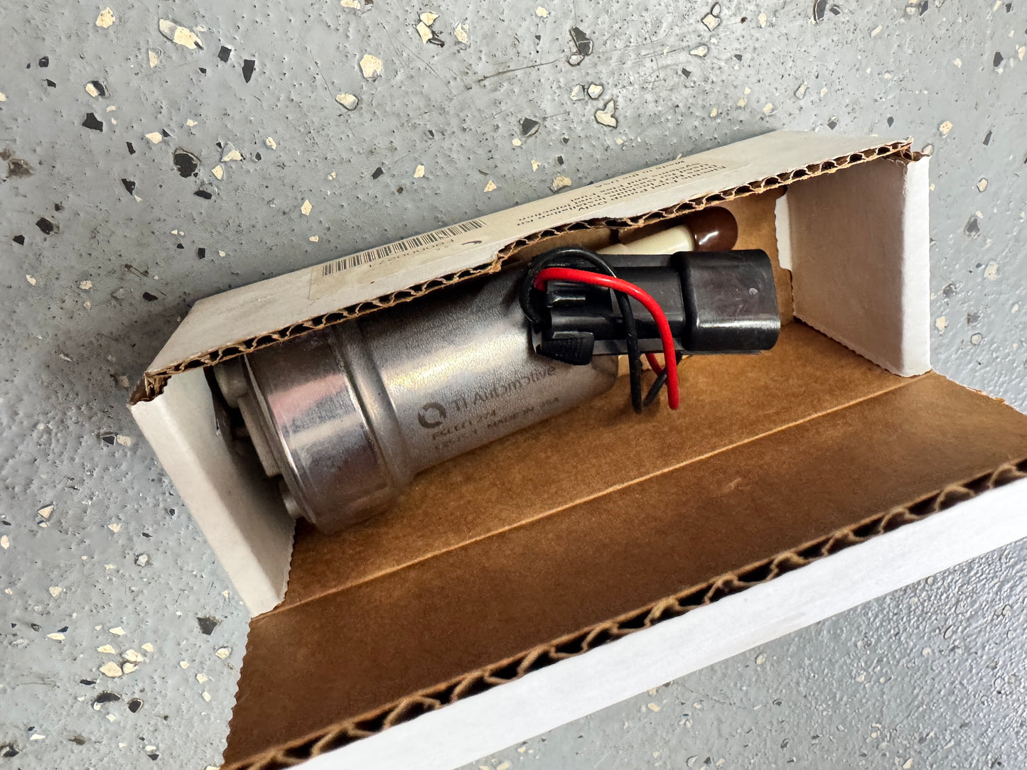 Walbro Ti Automotive F90000274 450lph Intank Fuel Pump w/New Sock