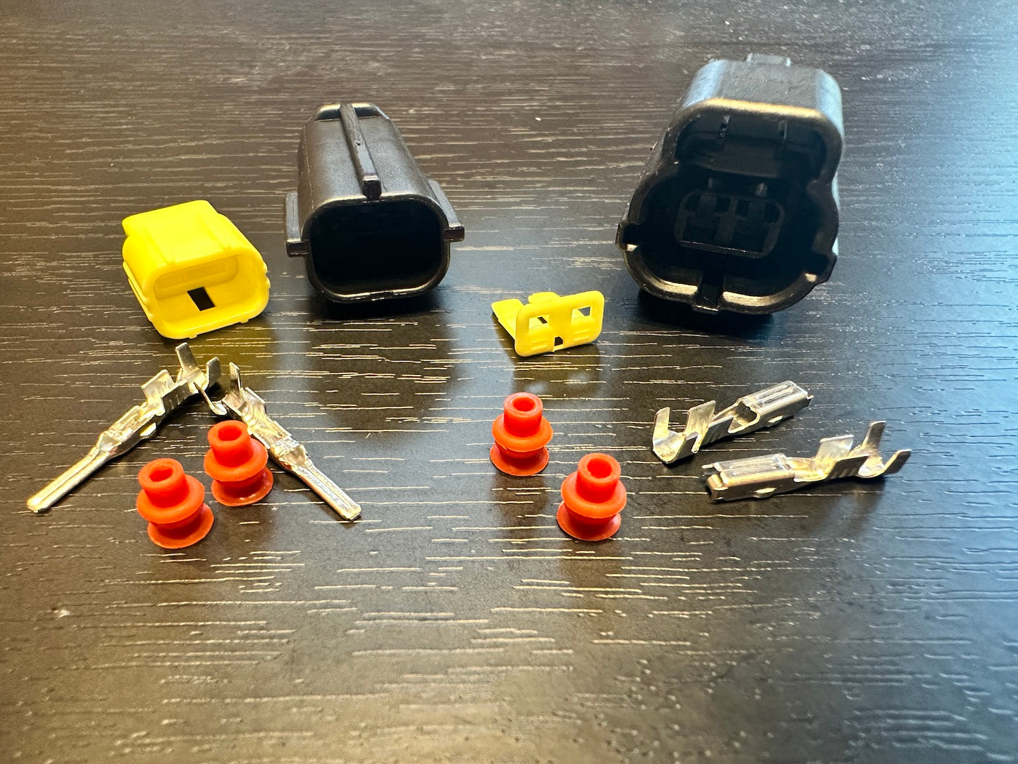 Amp Econoseal Connectors