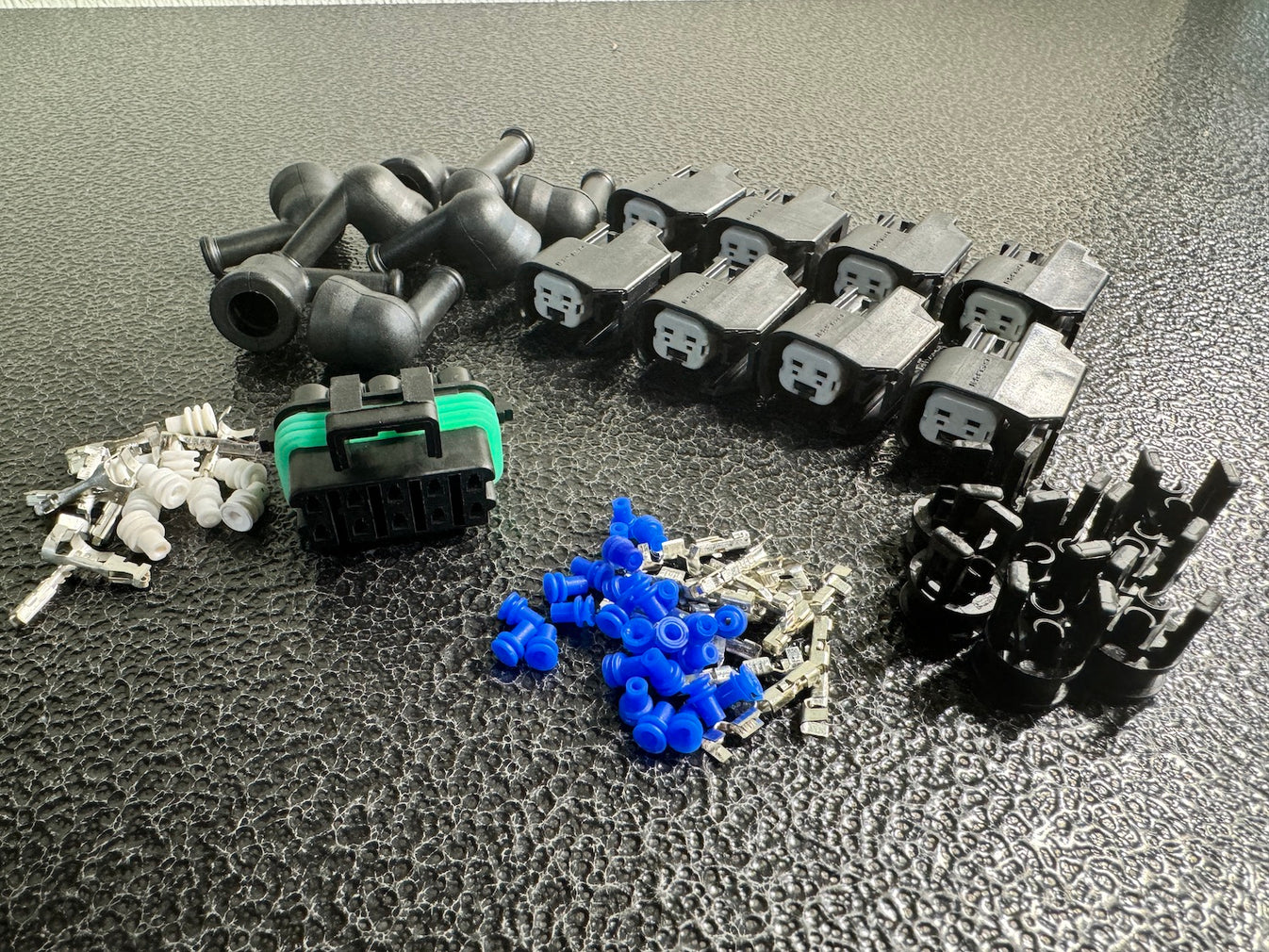 Injector ULTIMATE USCAR/EV6 Delphi Connector Kit – moorethrottle