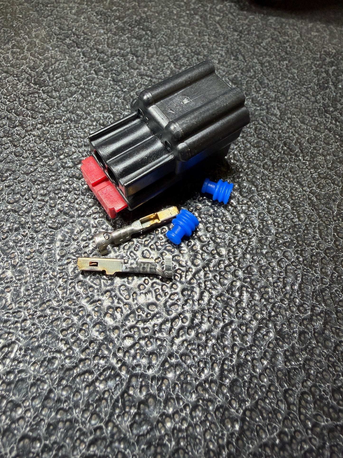 Coyote DBW 2 Pin Connector/IAC